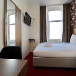 Aadam Wilhelmina Hotel 3*