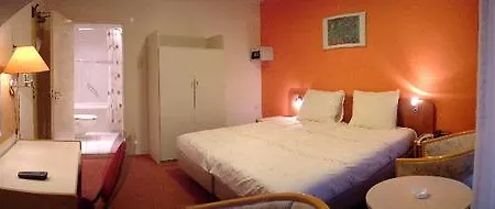 Aadam Wilhelmina 3*
