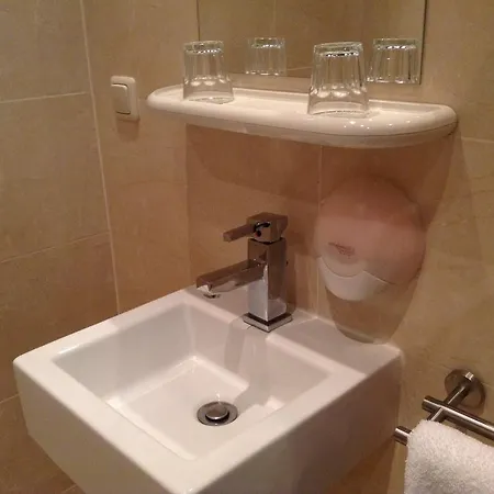 Hotel Aadam Wilhelmina