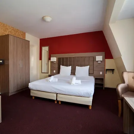 Aadam Wilhelmina Hotel