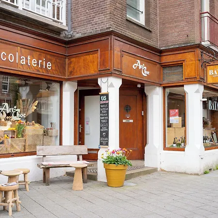 Aadam Wilhelmina Hotel