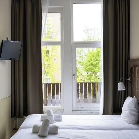 Aadam Wilhelmina Hotel