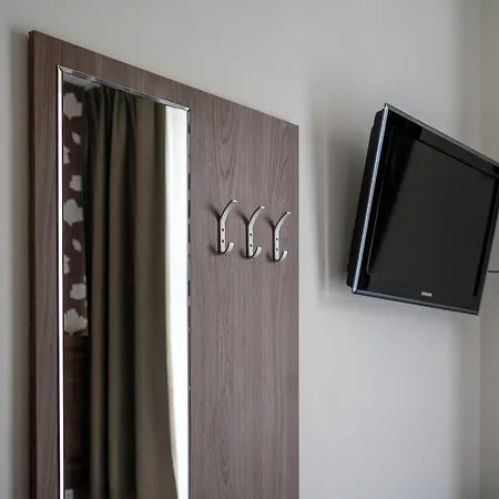 Aadam Wilhelmina Amsterdam