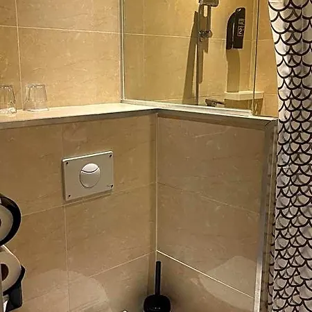 Hotel Aadam Wilhelmina 3*