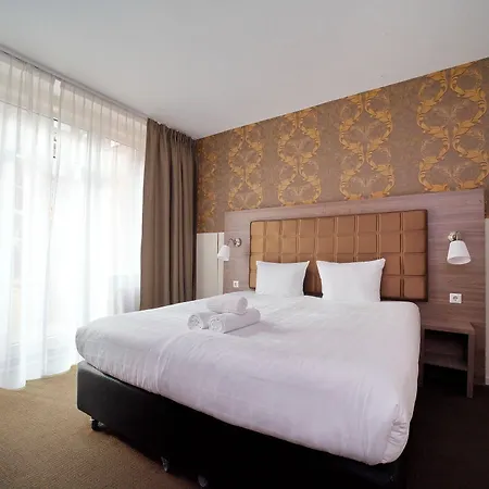 Aadam Wilhelmina 3*