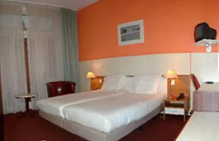 Aadam Wilhelmina Hotel