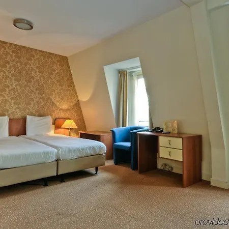 Aadam Wilhelmina Hotel
