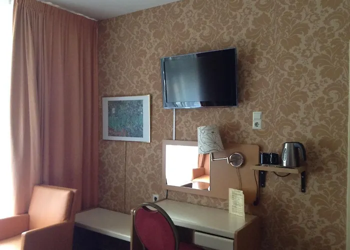 Hotel Aadam Wilhelmina 3*