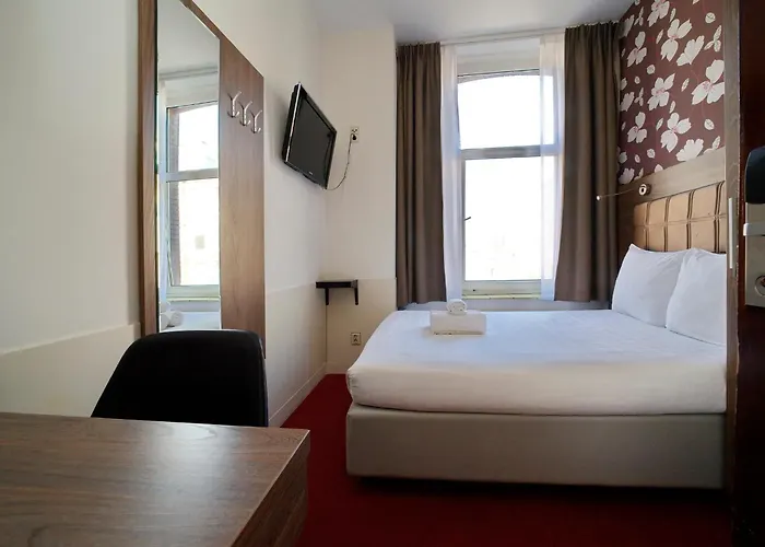 Aadam Wilhelmina Hotel 3*