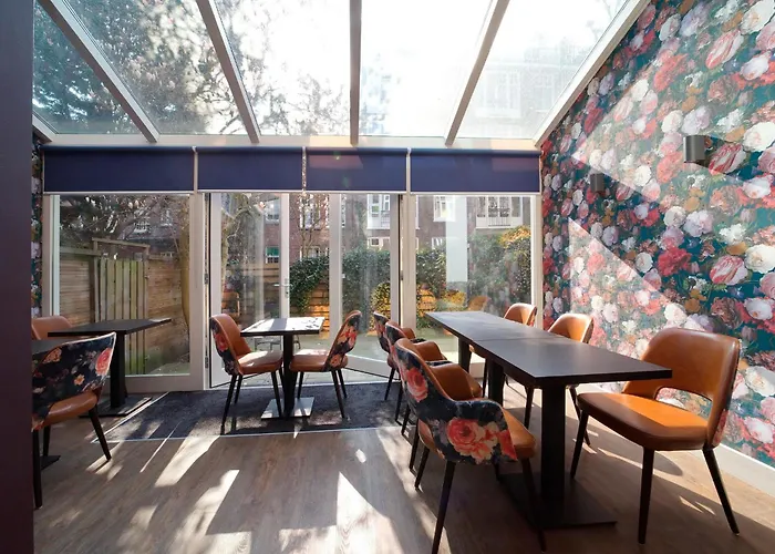 Otel Aadam Wilhelmina 3*