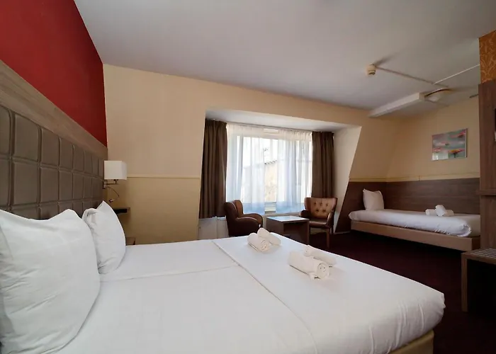 Hotel Aadam Wilhelmina 3*