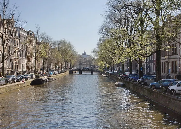 Aadam Wilhelmina Amsterdam