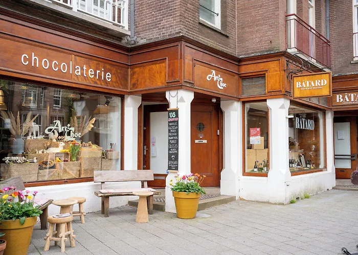 Aadam Wilhelmina Otel