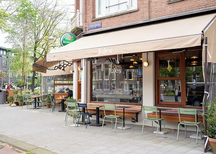 Aadam Wilhelmina Otel 3*