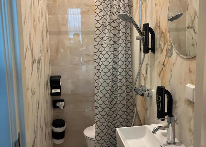 Hotel Aadam Wilhelmina 3*