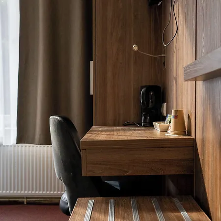 Szálloda Aadam Wilhelmina 3*